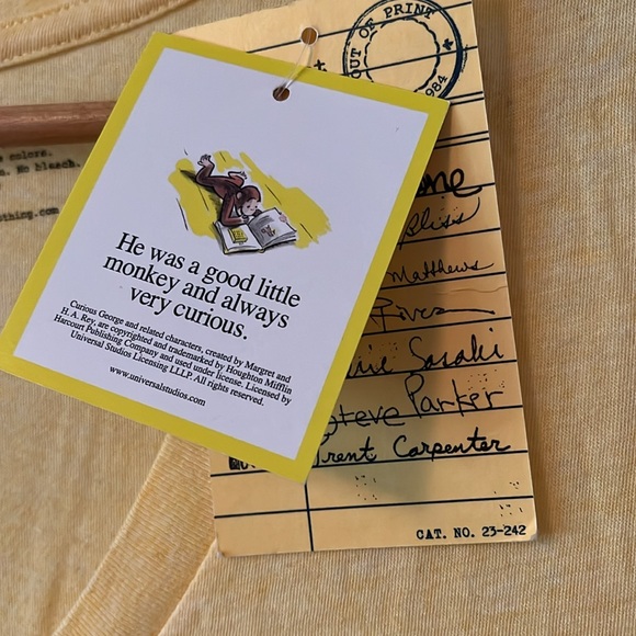 Curious George Out of Print Women’s V-neck T-shirt L yellow NWT - Picture 3 of 6